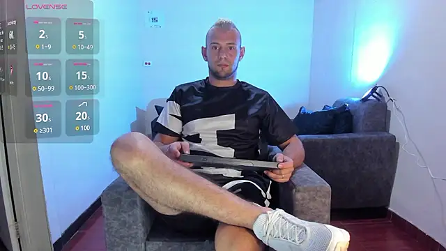 Snapshot of Damon_Bakert chatting on January 10, 2026, 10:25 pm Damon Bakert online show from January 10, 2026, 10:25 pm