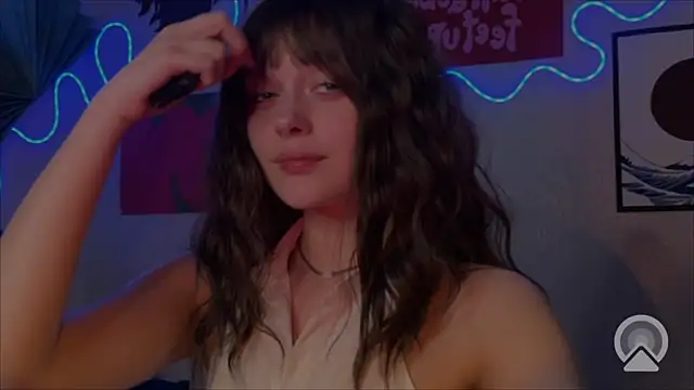 Snapshot of Emilia0_0_7 chatting on March 7, 2026, 8:39 pm Emilia0 0 7 online show from March 7, 2026, 8:39 pm