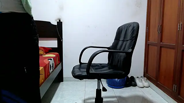 Snapshot of Dei_v_48 chatting on February 20, 2026, 10:54 pm Dei v 48 online show from February 20, 2026, 10:54 pm