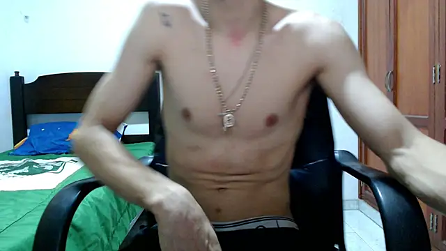 Snapshot of Dei_v_48 chatting on April 7, 2026, 7:09 am Dei v 48 online show from April 7, 2026, 7:09 am