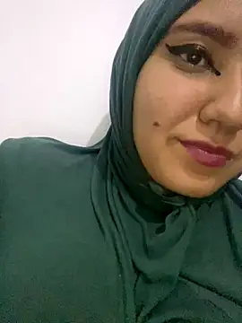 Snapshot of hannahayat chatting on December 2, 2024, 1:36 am hannahayat online show from December 2, 2024, 1:36 am