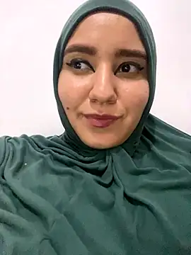 Snapshot of hannahayat chatting on December 7, 2024, 3:04 am hannahayat online show from December 7, 2024, 3:04 am