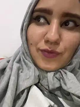 Snapshot of hannahayat chatting on December 9, 2024, 1:07 am hannahayat online show from December 9, 2024, 1:07 am