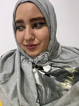 Snapshot of hannahayat chatting on December 10, 2024, 1:32 am hannahayat online show from December 10, 2024, 1:32 am