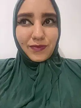 Snapshot of hannahayat chatting on December 13, 2024, 2:05 pm hannahayat online show from December 13, 2024, 2:05 pm