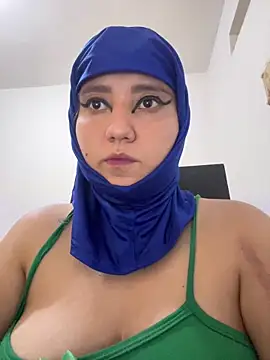 hannahayat online show from May 18, 2026, 3:40 pm
