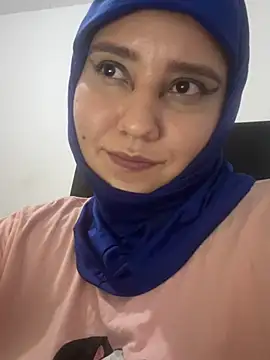 hannahayat online show from July 3, 2026, 3:35 am