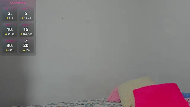 sofiaparker8 online show from September 17, 2025, 9:16 pm