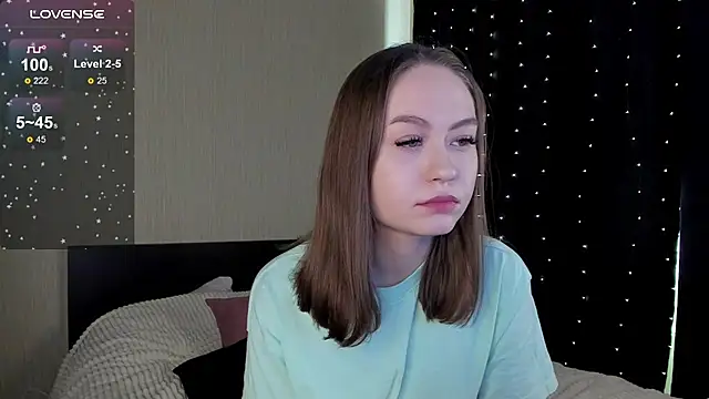 SonyaSlum online show from December 23, 2024, 6:11 am