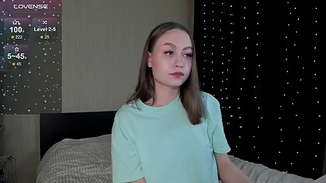 SonyaSlum online show from December 29, 2024, 11:18 am