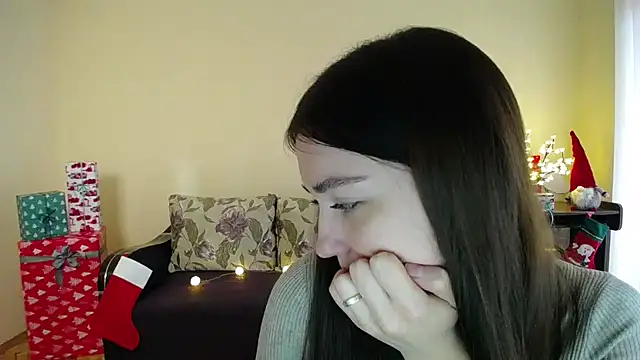 Snapshot of Pretty_shy chatting on December 16, 2024, 12:49 pm Pretty shy online show from December 16, 2024, 12:49 pm