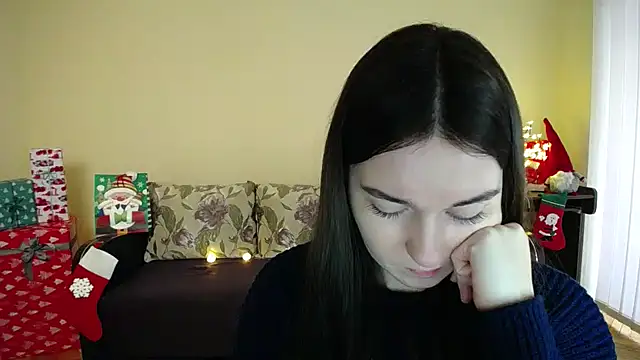 Snapshot of Pretty_shy chatting on January 7, 2025, 12:20 pm Pretty shy online show from January 7, 2025, 12:20 pm