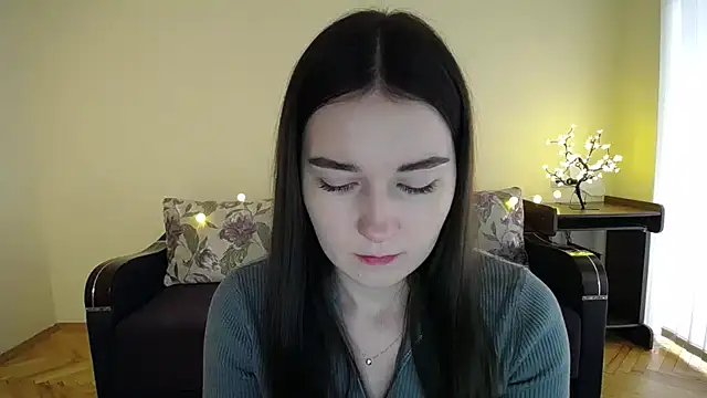 Snapshot of Pretty_shy chatting on January 9, 2025, 9:27 am Pretty shy online show from January 9, 2025, 9:27 am