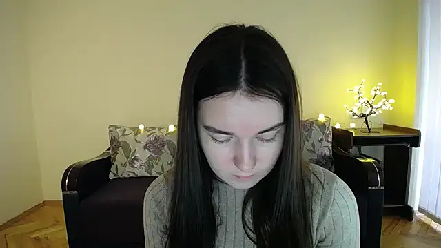 Snapshot of Pretty_shy chatting on January 22, 2025, 8:07 am Pretty shy online show from January 22, 2025, 8:07 am