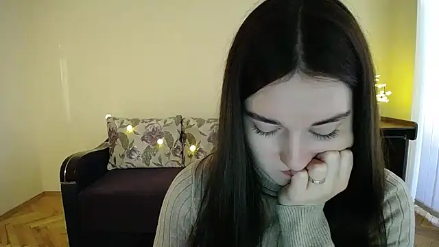 Snapshot of Pretty_shy chatting on January 29, 2025, 12:35 pm Pretty shy online show from January 29, 2025, 12:35 pm