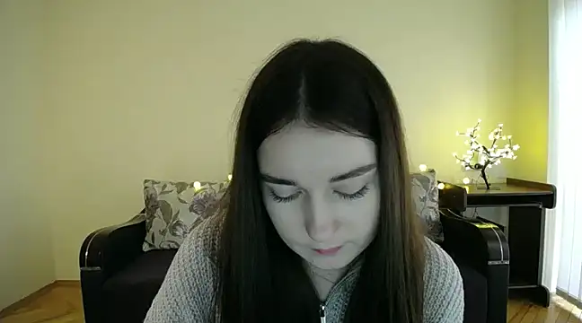 Snapshot of Pretty_shy chatting on February 3, 2025, 11:53 am Pretty shy online show from February 3, 2025, 11:53 am