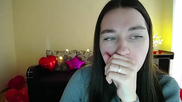 Snapshot of Pretty_shy chatting on February 19, 2025, 1:06 pm Pretty shy online show from February 19, 2025, 1:06 pm