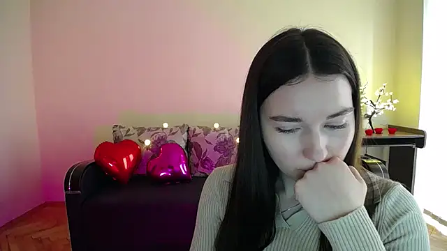 Snapshot of Pretty_shy chatting on February 27, 2025, 9:22 am Pretty shy online show from February 27, 2025, 9:22 am
