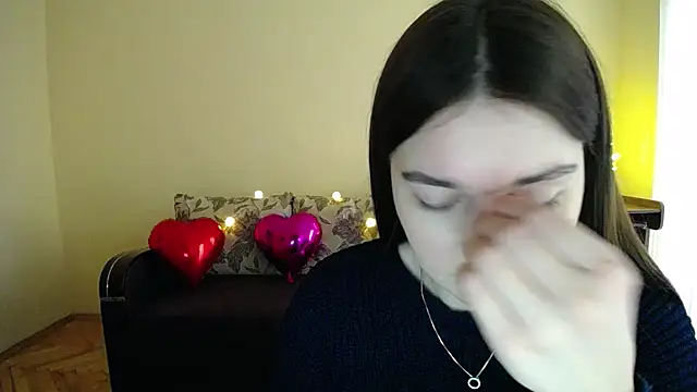 Snapshot of Pretty_shy chatting on February 28, 2025, 12:31 pm Pretty shy online show from February 28, 2025, 12:31 pm