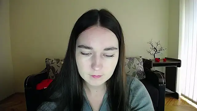 Snapshot of Pretty_shy chatting on October 6, 2025, 8:23 am Pretty shy online show from October 6, 2025, 8:23 am