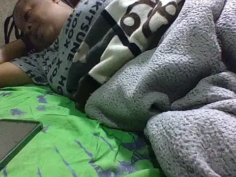 zoey10 online show from October 15, 2025, 5:07 am