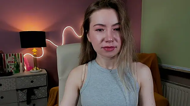 Mia Tasty online show from November 14, 2025, 7:29 am