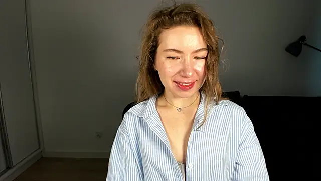 Snapshot of Mia_Tasty chatting on February 12, 2026, 7:36 am Mia Tasty online show from February 12, 2026, 7:36 am