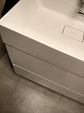 ROYALWHORESTUDIO online show from November 6, 2025, 9:05 pm