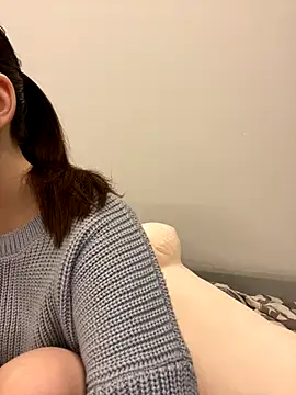 AnaWest online show from November 28, 2025, 4:15 am