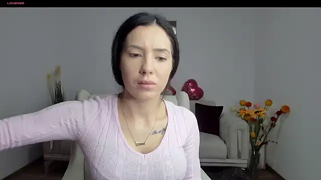 Emmapmg online show from February 22, 2025, 1:57 pm