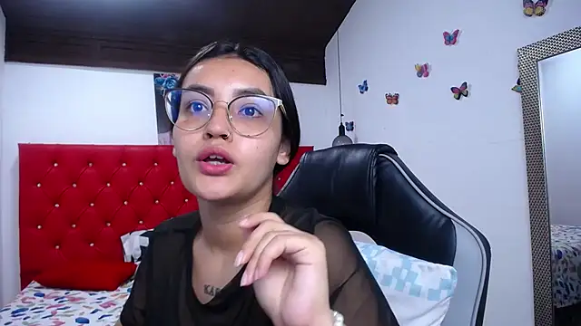 Snapshot of antonella_sweetlittle chatting on January 16, 2026, 11:36 am antonella sweetlittle online show from January 16, 2026, 11:36 am