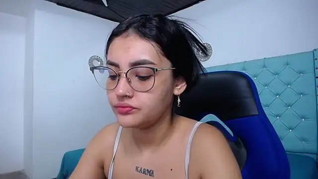 Snapshot of antonella_sweetlittle chatting on February 7, 2026, 10:52 am antonella sweetlittle online show from February 7, 2026, 10:52 am