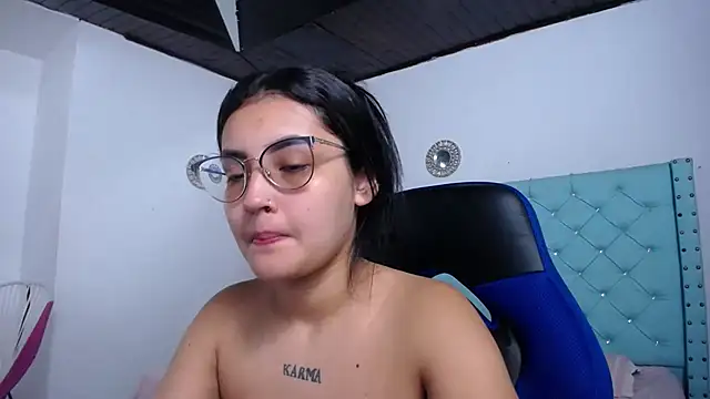 Snapshot of antonella_sweetlittle chatting on February 20, 2026, 10:49 am antonella sweetlittle online show from February 20, 2026, 10:49 am