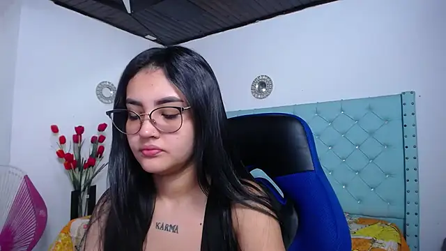 Snapshot of antonella_sweetlittle chatting on March 1, 2026, 11:23 am antonella sweetlittle online show from March 1, 2026, 11:23 am