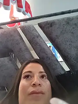 Snapshot of Alona_Evans chatting on February 4, 2026, 9:09 pm Alona Evans online show from February 4, 2026, 9:09 pm