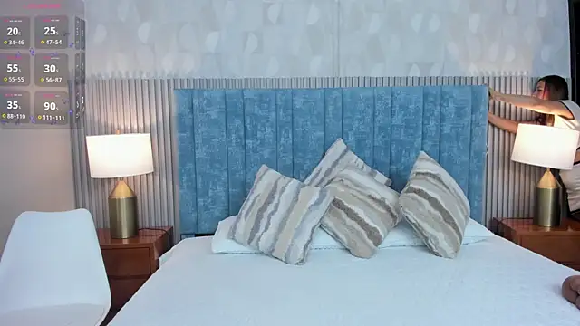 Ivi Akina online show from December 4, 2025, 6:27 pm