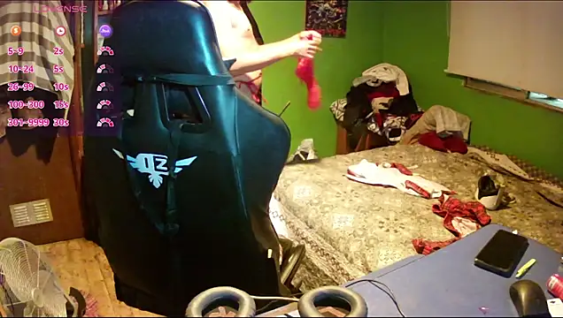 Snapshot of MeowFelina chatting on February 21, 2025, 5:24 am MeowFelina online show from February 21, 2025, 5:24 am