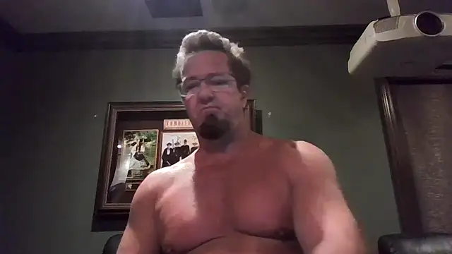 Snapshot of sluttydylan chatting on November 30, 2025, 2:15 am sluttydylan online show from November 30, 2025, 2:15 am