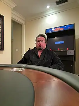 sluttydylan online show from February 8, 2026, 1:14 pm