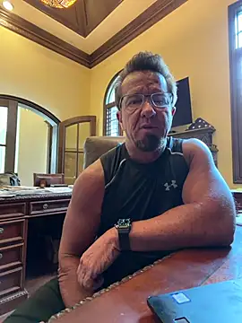 sluttydylan online show from July 12, 2026, 9:28 pm