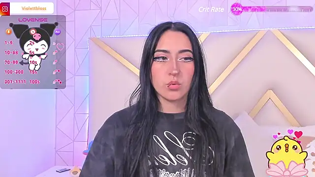 Snapshot of Violettbloss chatting on December 10, 2024, 10:26 pm Violettbloss online show from December 10, 2024, 10:26 pm