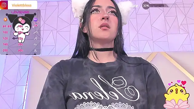 Snapshot of Violettbloss chatting on December 11, 2024, 5:21 am Violettbloss online show from December 11, 2024, 5:21 am