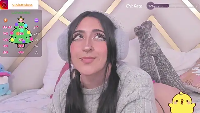 Snapshot of Violettbloss chatting on December 19, 2024, 1:39 am Violettbloss online show from December 19, 2024, 1:39 am