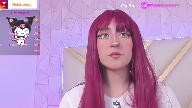 Snapshot of Violettbloss chatting on January 13, 2025, 10:35 pm Violettbloss online show from January 13, 2025, 10:35 pm