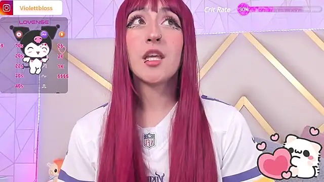 Snapshot of Violettbloss chatting on January 14, 2025, 1:36 am Violettbloss online show from January 14, 2025, 1:36 am