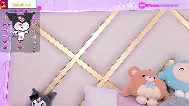 Snapshot of Violettbloss chatting on February 4, 2025, 9:20 pm Violettbloss online show from February 4, 2025, 9:20 pm