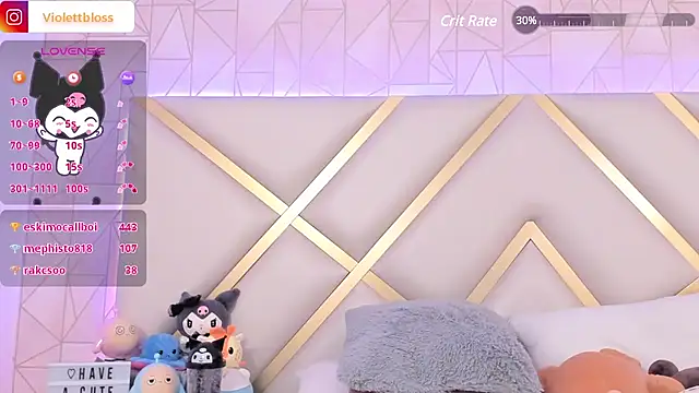 Snapshot of Violettbloss chatting on February 6, 2025, 12:33 am Violettbloss online show from February 6, 2025, 12:33 am