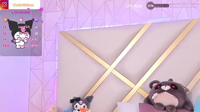 Snapshot of Violettbloss chatting on February 13, 2025, 3:18 am Violettbloss online show from February 13, 2025, 3:18 am