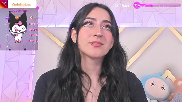 Snapshot of Violettbloss chatting on February 17, 2025, 9:19 pm Violettbloss online show from February 17, 2025, 9:19 pm