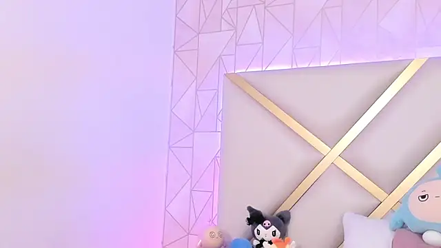 Snapshot of Violettbloss chatting on February 19, 2025, 9:14 pm Violettbloss online show from February 19, 2025, 9:14 pm